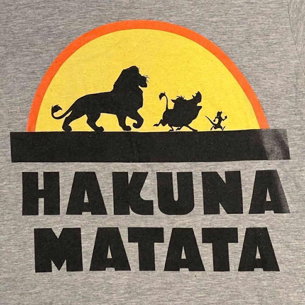 Disney’s The Lion King Hakuna Matata Graphic Tee Shirt / Size S - Picture 3 of 4